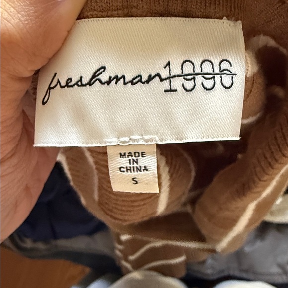 White & Tan Sweater Set - Picture 3 of 3